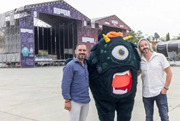 Santiago López Pomeda, concejal de Festejos junto al director del festival, Alfonso López