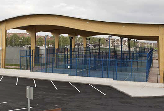 Pistas de pádel del complejo deportivo de Aguas Vivas de Guadalajara