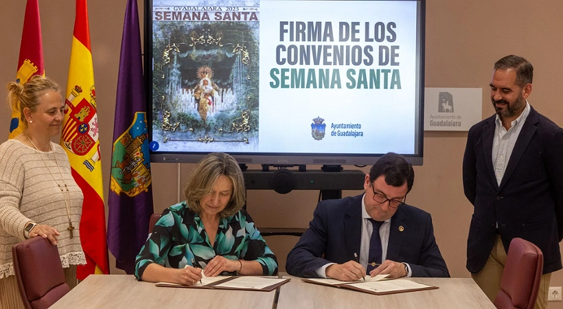 Firma de los convenios de Semana Santa
