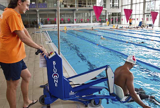 Piscina climatizada accesible del complejo deportivo Fuente de la Niña de Guadalajara