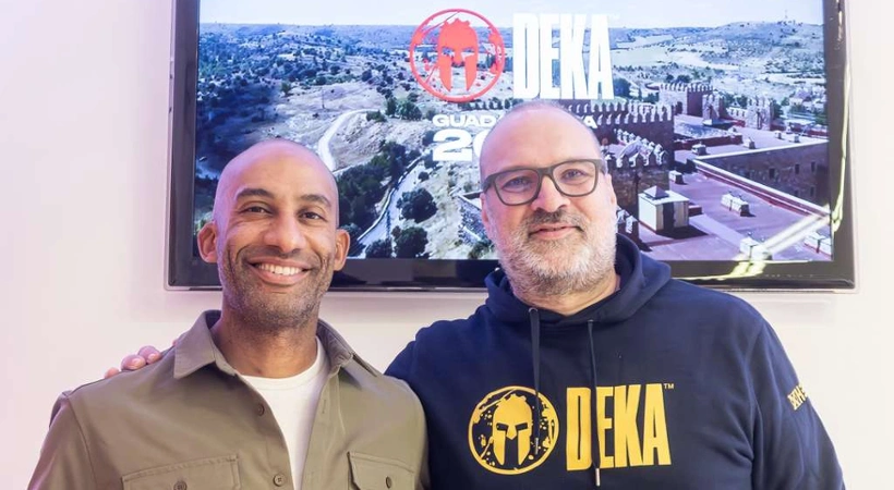 El concejal de Deportes, Armengol Engonga, presenta la nueva edición junto al director del evento, Ángel Sanz