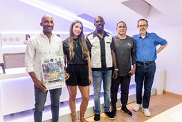 Armengol Engonga, concejal de Deportes acompañado por el periodista deportivo Gerardo Cebrián, el director del evento y entrenador Luis Felipe Meliz, el manager de la selección cubana de atletismo Jorge Luis Aguilera, y la atleta local Carmen Rosales, campeona de España en salto de longitud