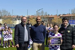 Armengol Engonga y Roberto Narro en el Día de la Escuela del Fútbol femenino