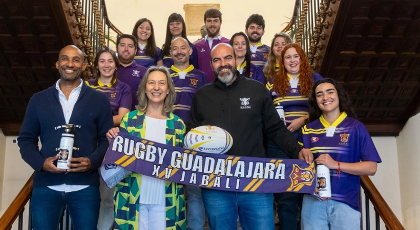 La alcaldesa de Guadalajara felicita al Club de Rugby Guadalajara en su 30 aniversario