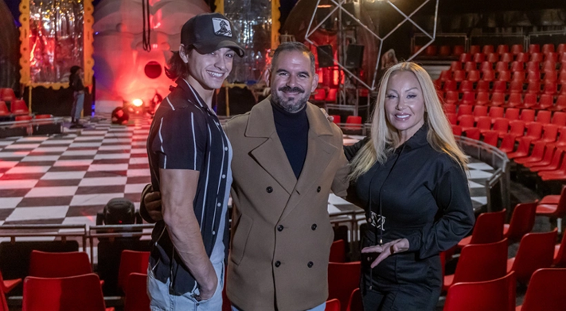 Santiago López Pomeda, Concejal de Festejos, presenta el Circo Encantado junto a su directora artística, Sonia Miranda