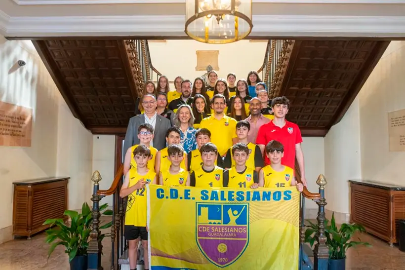 Club Deportivo Salesianos junto a la alcaldesa, Ana Guarinos