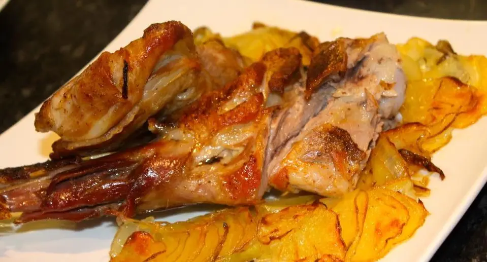 Plato de cordero de Al Mateo Bar