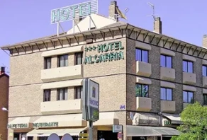 Fachada del Hotel Alcarria**