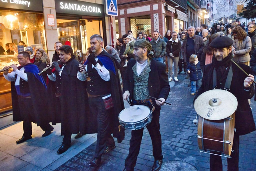 Dulzaineros durante la festividad de San Antón 