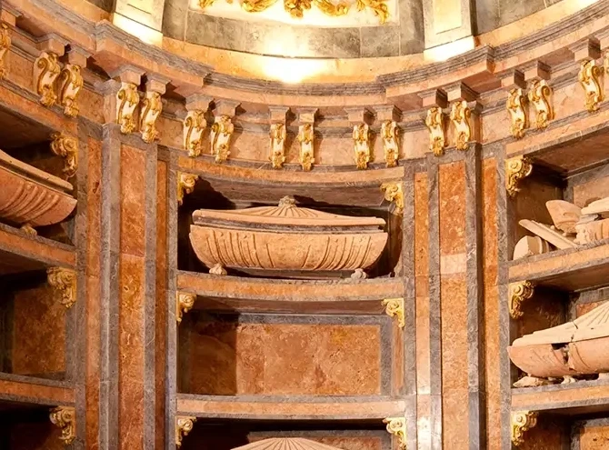 Iglesia y cripta de San Francisco