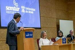 Alcaldesa de Guadalajara durante la inauguración de SEMTUR 2026