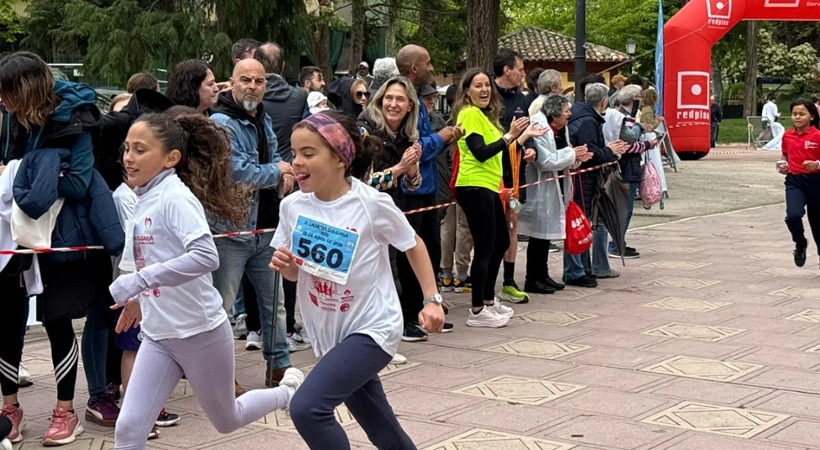 IX Carrera Solidaria Mizu a favor de APANAG