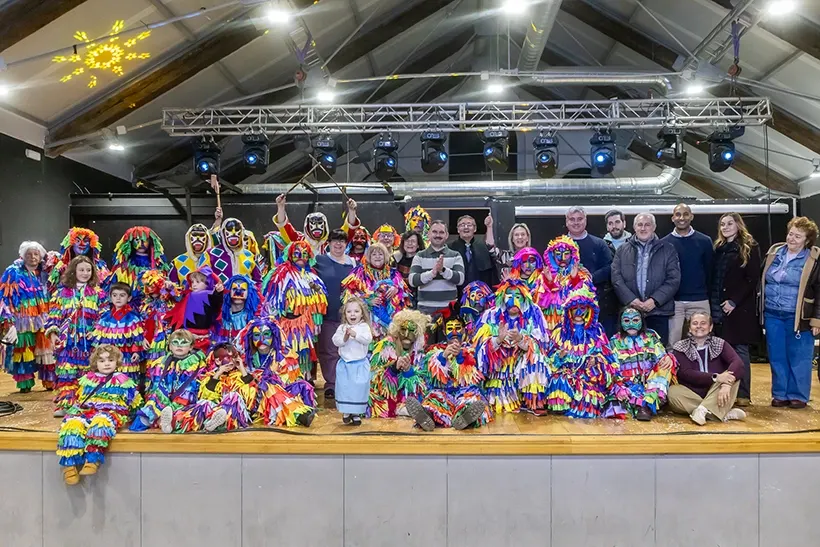 Grupo de participantes en el pregón del carnaval 2026