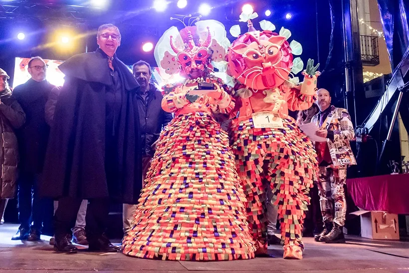Felipe Sanz pregonero junto a los ganadores del primer premio dúo