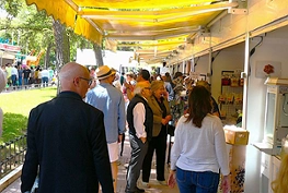 Asistentes a la I Feria de Turismo y Comercio de Guadalajara